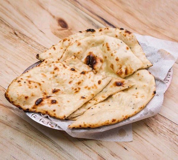 THE EATERY Butter Naan