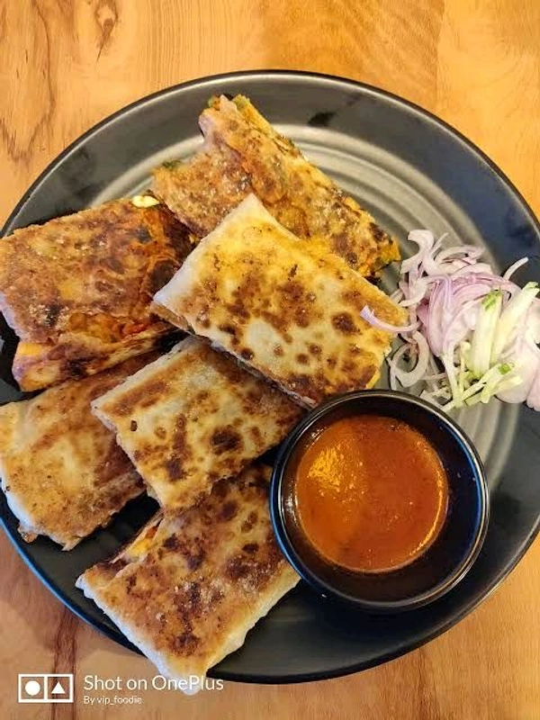 Pinki Fast Food Mughlai Paratha - Chicken