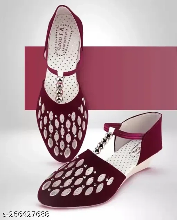 Trendy Women Juttis & Mojaris - IND-6