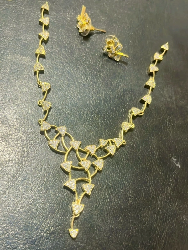 Elegant Golden Floral Necklace Set with Matching Earrings SR_1215