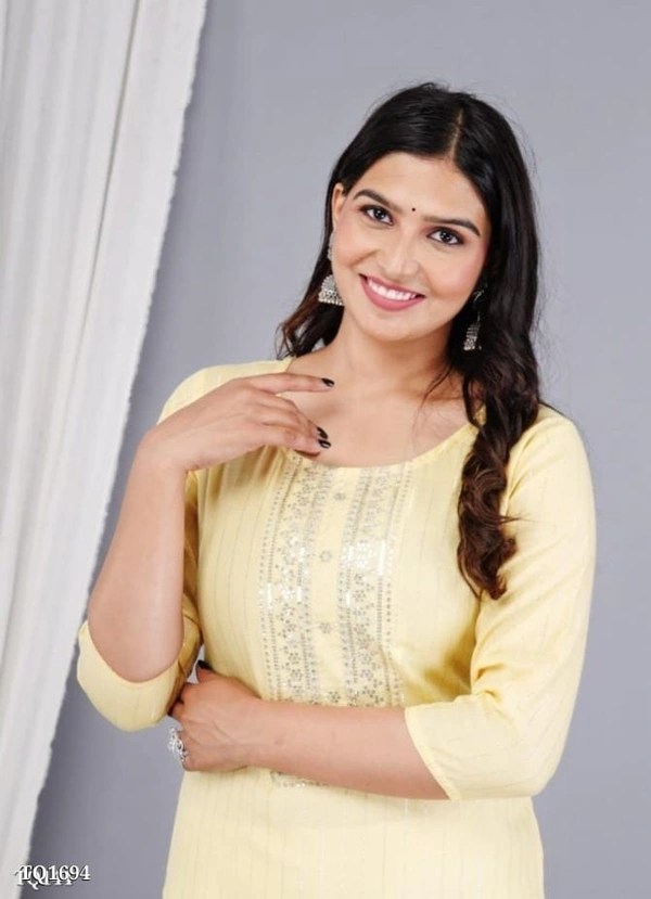 Beautiful Embroidery Work Single Kurti