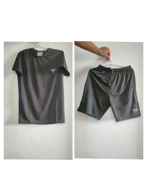 Black Unisex T'shirt & Shorts - L, Black