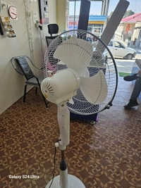 Pedestal fan 400MM ELUK 1 year warranty - 1 piece, White