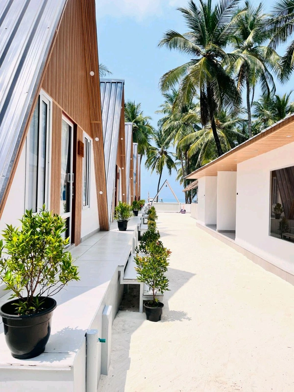 LAKSHADWIP (24th March) - 4N/5D