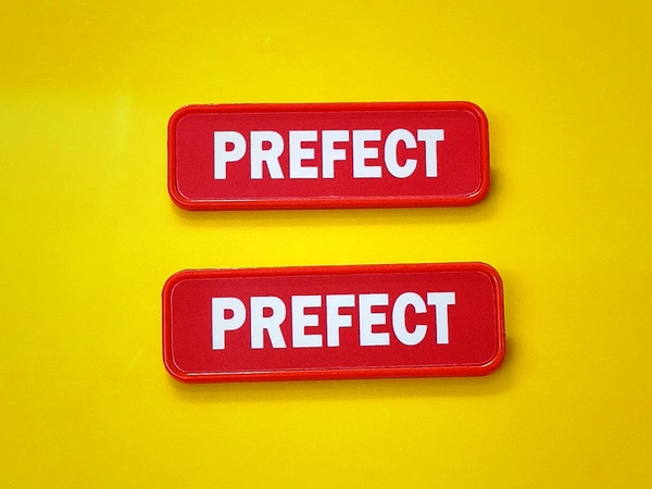 Prefect Student Badges Set of 2 - 74x24 mm, Red