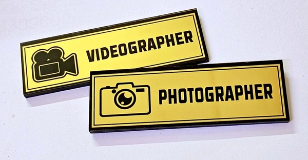 Great quality attractive photographer videographer badges wholesale or retail order now - Gold, 75x25 mm
