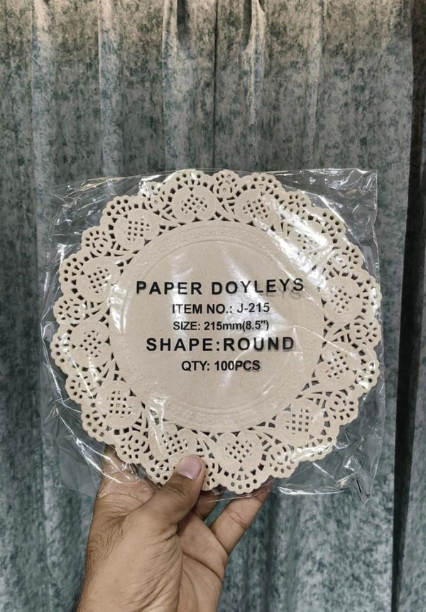 The Baking Curv Paper Doilies | Round Placemats | Decorative Accessories | Disposable Paper Mats Silver Round (Pack of 100) - 4.5 Inch