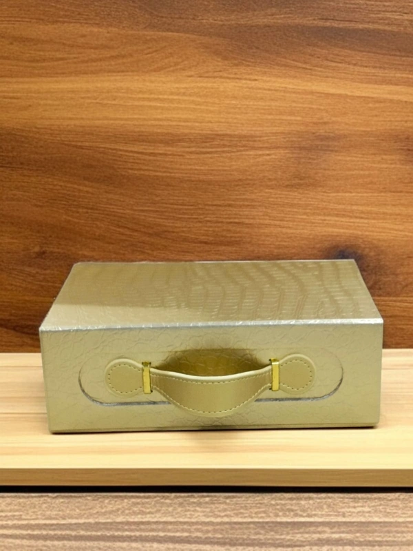 The Baking Curv Collapsible Hamper Boxes Size Small  - Golden