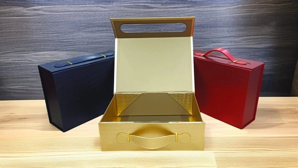 The Baking Curv Collapsible Hamper Boxes Size Medium Golden