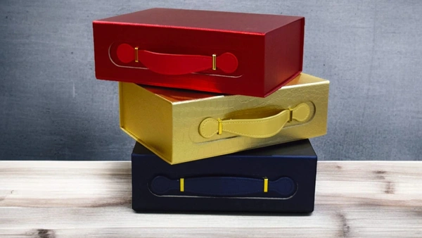The Baking Curv Collapsible Hamper Boxes Size Medium Golden