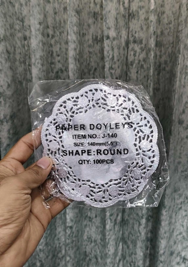 Paper Doilies | Round Placemats | Decorative Accessories | Disposable Paper Mats Silver Round (Pack of 100) - 5.5 Inch