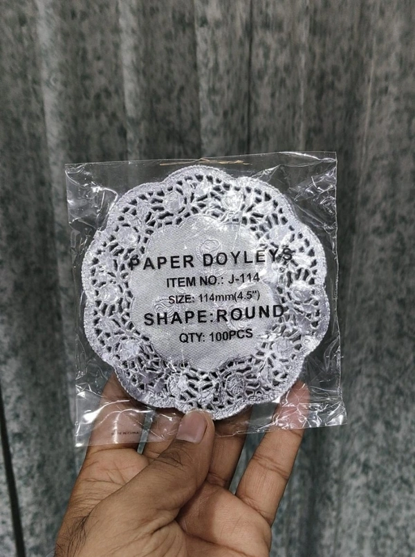 Paper Doilies | Round Placemats | Decorative Accessories | Disposable Paper Mats Silver Round (Pack of 100) - 5.5 Inch