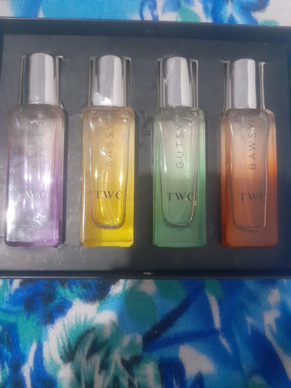 twc Set Of Four Perfume With Different Fragnance