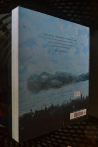 HARRY POTTER & THE PHILOSOPHER'S STONE - J K ROWLING