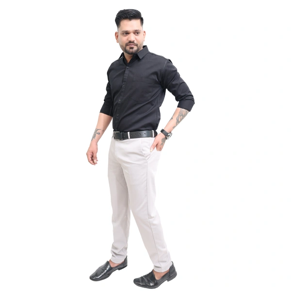 Look Me Apparel Men Solid Black Regular Fit Full Sleeve Cotton Blend Formal Shirt with Spread Collar - XL, Black