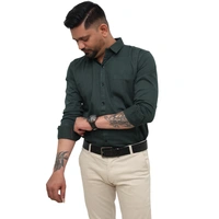 Look Me Apparel Men Solid Green Regular Fit Full Sleeve Cotton Blend Formal Shirt with Spread Collar - M, Green