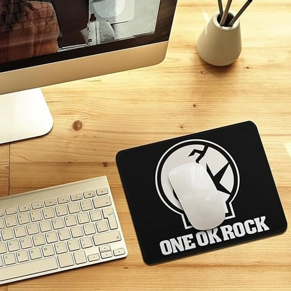 Mehra Gift House Mouse Pad, One-Ok Clock, Goods, Gaming Mouse Pad, Small, Stylish, Cute, Character Gift, Non-Slip Rubber Sole