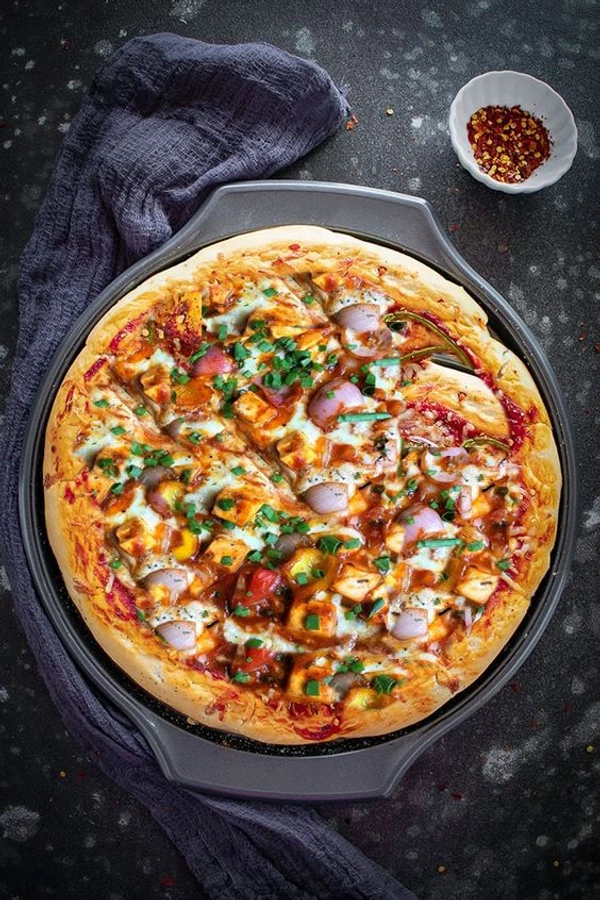 CHILLI PANEER PIZZA