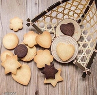 Cookie Cutter Stainless Steel Cookie Cutter with 4Shape, 12 PiecesName: Cookie Cutter Stainless Steel Cookie Cutter with 4Shape, 12 PiecesMaterial: Stainless SteelNet Quantity (N): Pack Of 1