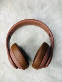 Beats X Kim First Edition Pop Up In Ios Compatible With Iphone & Android 