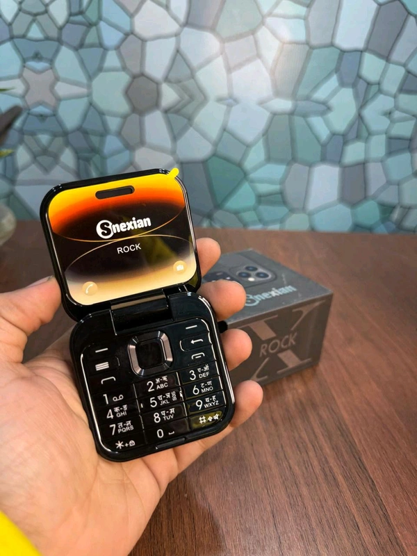 Flip Phone 