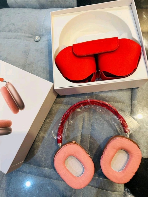 Max Headphone ( SALE )