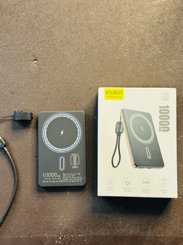 Metallic 1000 Mah MagSafe 