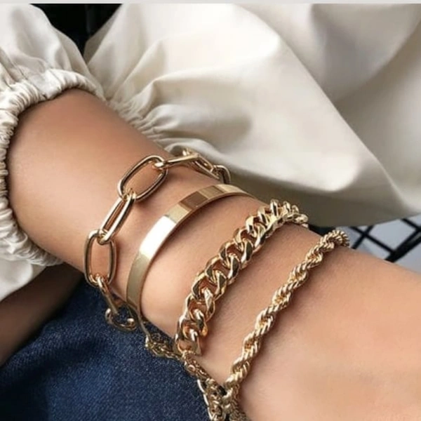 WRISTLETS ✨