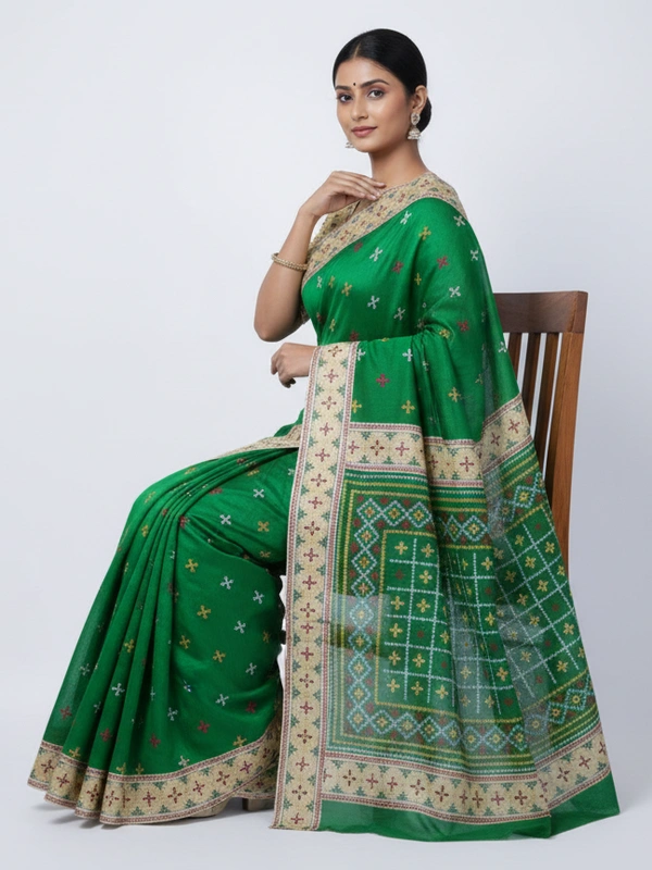 SKU0942 : Elegant Pure Silk Saree – Machine Woven | Embroidery - Dry Clean Only, Yes