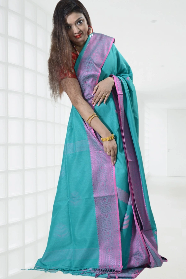 SKU-0391, Pure Cotton->Hand Tant Weaving->With Blouse Piece - Normal Length 6.3 mtr Plus, Green, Buti / Booti, Hand Wash, Yes
