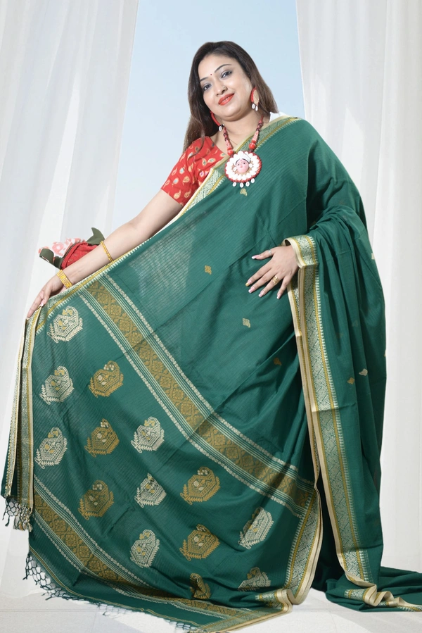 SKU-0393, Pure Cotton->Hand Tant Weaving->With Blouse Piece - Normal Length 6.3 mtr Plus, Green, Buti / Booti, Hand Wash, Yes