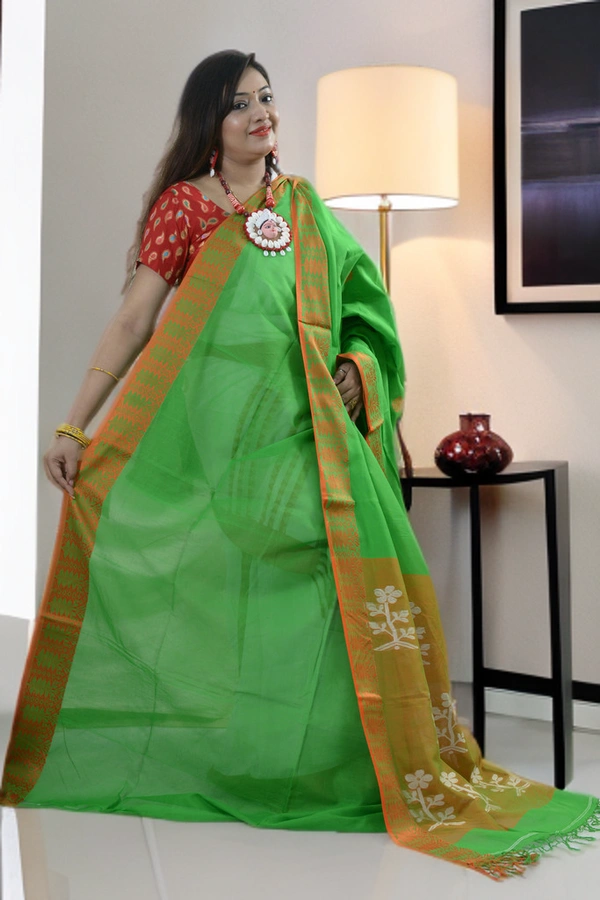 SKU-0387, Pure Cotton->Hand Tant Weaving->With Blouse Piece - Normal Length 6.3 mtr Plus, Green, Buti / Booti, Hand Wash, Yes