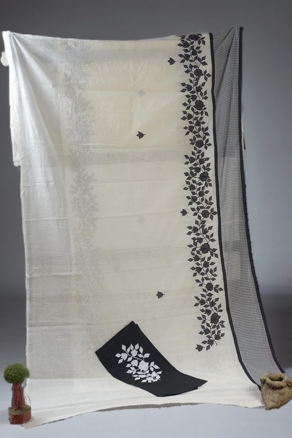 SKU-0372 -> Pure Cotton - Applic Work Border - Floral, Hand Paint, Dry Clean Only, Yes