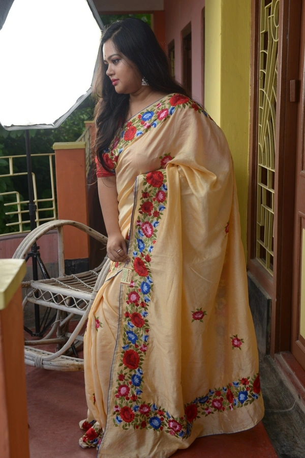 SKU-0309 -> Silk -> Pure Chanderi Silk -> Embroidered Border - Golden, Floral, Dry Clean Only, Yes