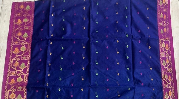 SKU0817 : SEMI SILK  - Hand wash, Yes