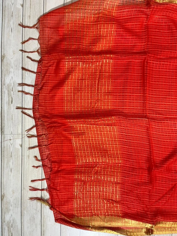 SKU0844 : Resham-Muga saree – Gorgeous, Lightweight & Breathable Fabric - Hand Wash, Yes