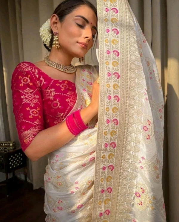 Regal White and Pink Banarasi Saree Look - White, Silk, Free