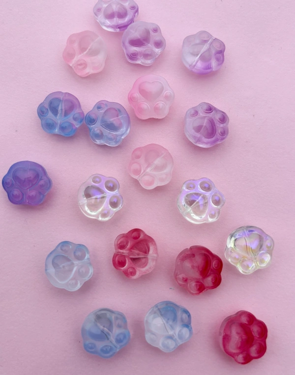 Glass Paw Beads - Red-white Gradient