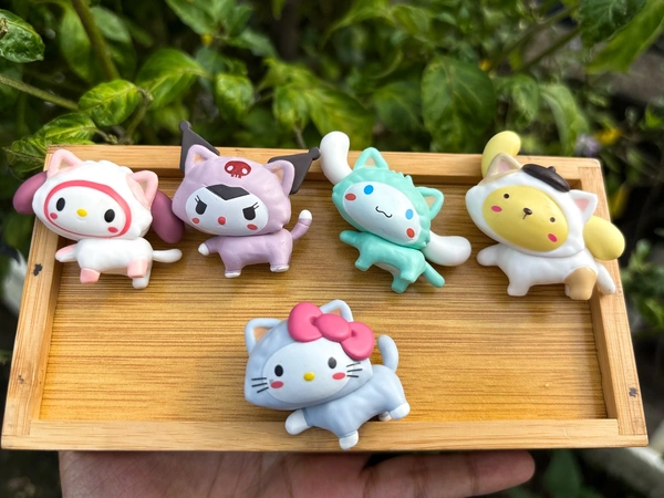 Sanrio Figurines (Set & Single Pcs 210-950) - Kuromi
