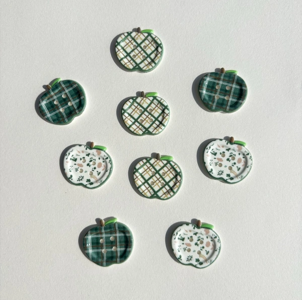 Vintage Styled Apple Buttons (Random)