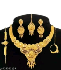 Stylish jewellery set for women