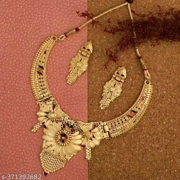 Feminine Chic Jewellery Sets