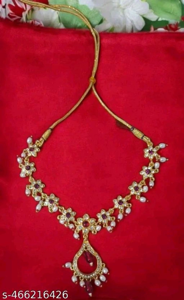 NECKLES