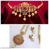 Necklaces & Chains