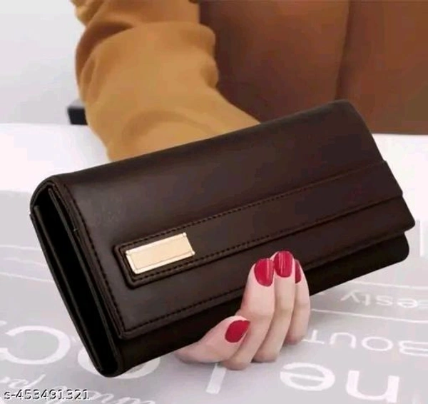Fashionable Unique Women Clutches