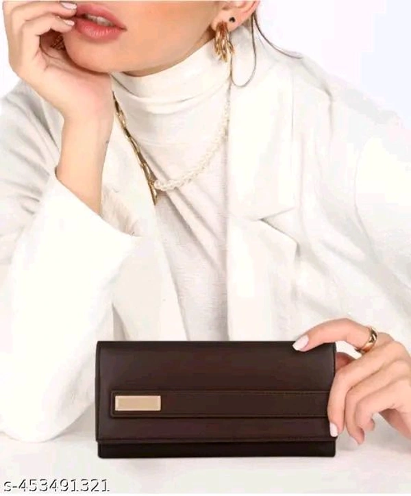 Fashionable Unique Women Clutches