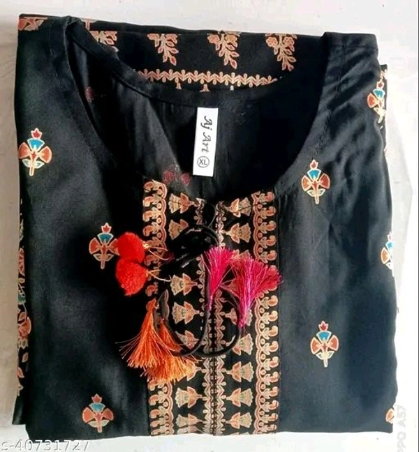 Banita Fashionable Women Kurta - M