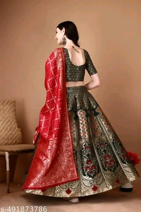 Green and Red Banarasi Silk Work Lehnega Choli with Dupatta For Marriage,Holi,Navaratri,Engagement Parties or Bridal Showers,Anniversaries, Birthday,Reception,Sangeet or Mehendi