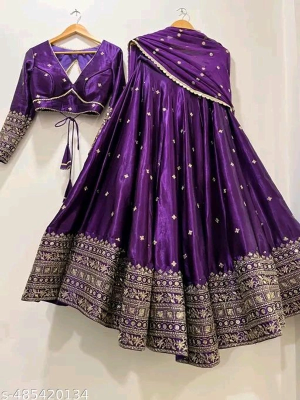 Aakarsha Drishya Women Lehenga