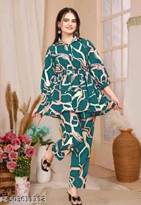 Urbane Glamorous Women Top & Bottom Sets - Xl